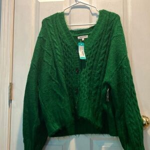 Wynter - Jayella V Neck Cropped Cardigan